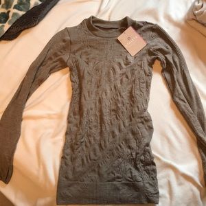 Athleta Long Sleeve Top